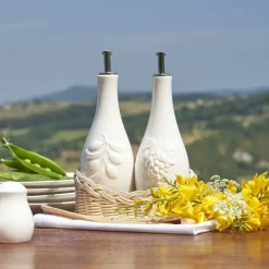 Aceitera y vinagrera ovalada de porcelana Menage La Porcellana Bianca