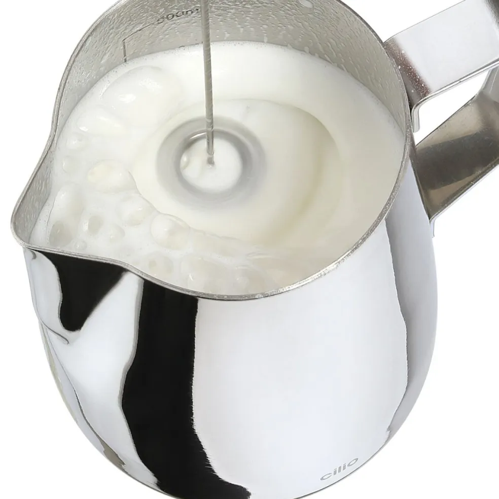 Batidor espumador de leche Amico Cilio