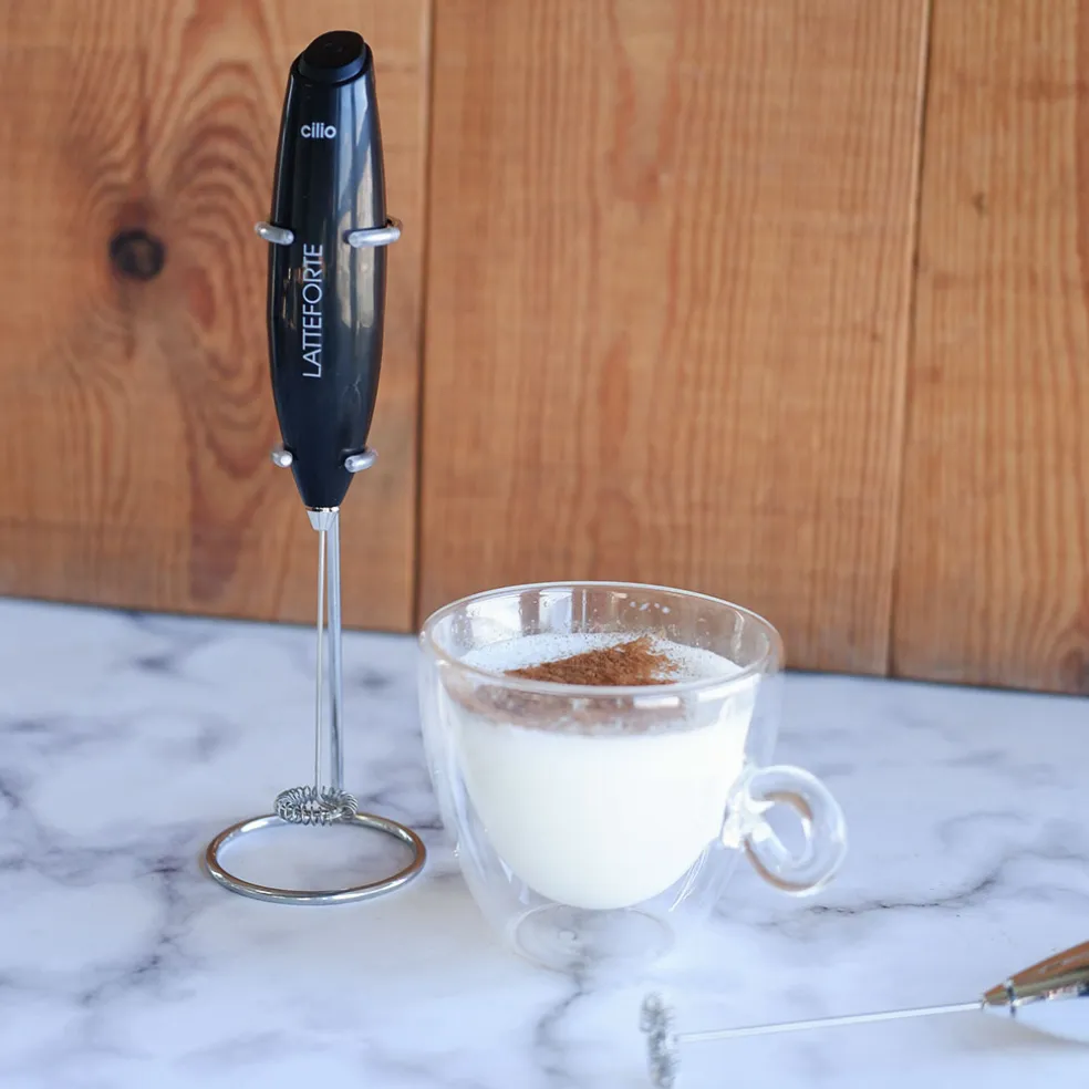 Batidor espumador para leche Cilio (con soporte)
