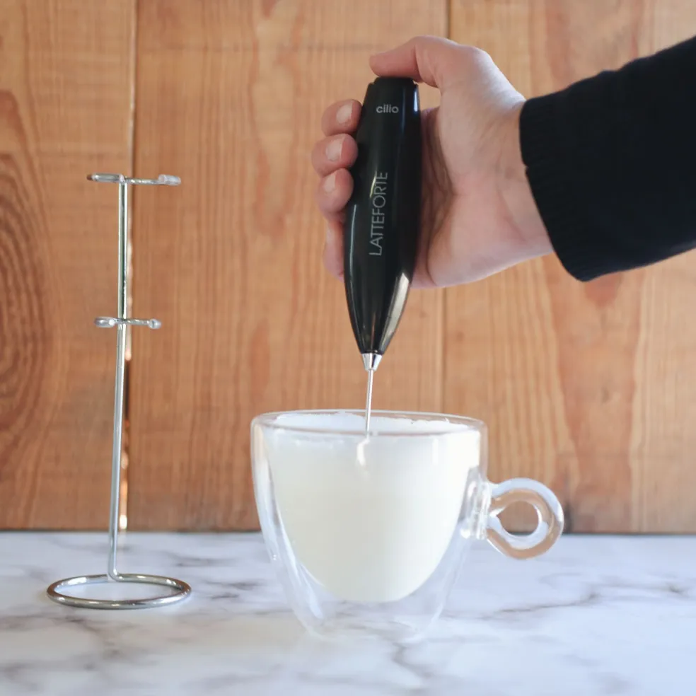 Batidor espumador para leche Cilio (con soporte)