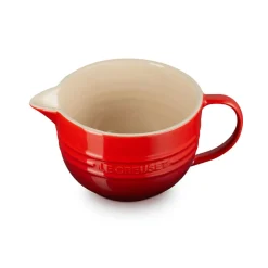 Bol cerámico con asa y pico vertedor de Le Creuset