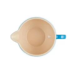 Bol cerámico con asa y pico vertedor de Le Creuset