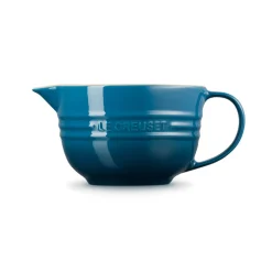 Bol cerámico con asa y pico vertedor de Le Creuset