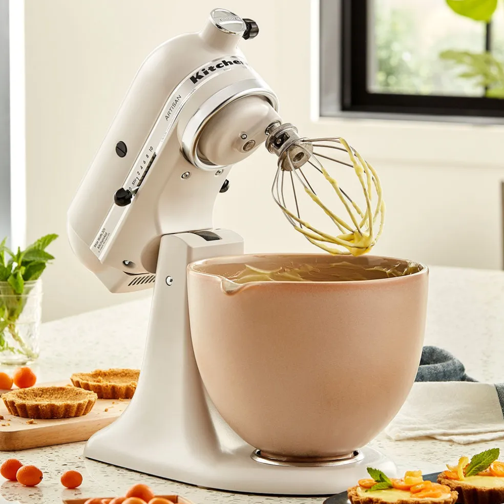 Bol cerámico reforzado con titanio y pico vertedor KitchenAid