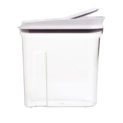 Bote Recipiente hermético con dispensador POP OXO