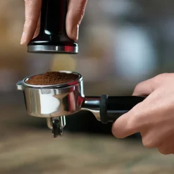 Cafetera automática Barista Touch de Sage
