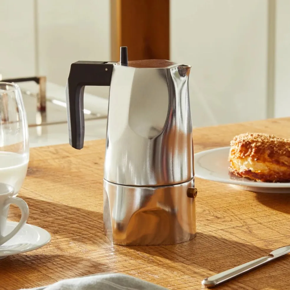 Cafetera de aluminio fundido Ossidiana Alessi