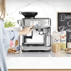 Cafetera Expresso automática con molinillo, pantalla táctil y extracción en frío Barista Touch™ Impress Sage