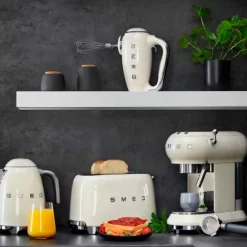 Cafetera Expresso 50' Style SMEG