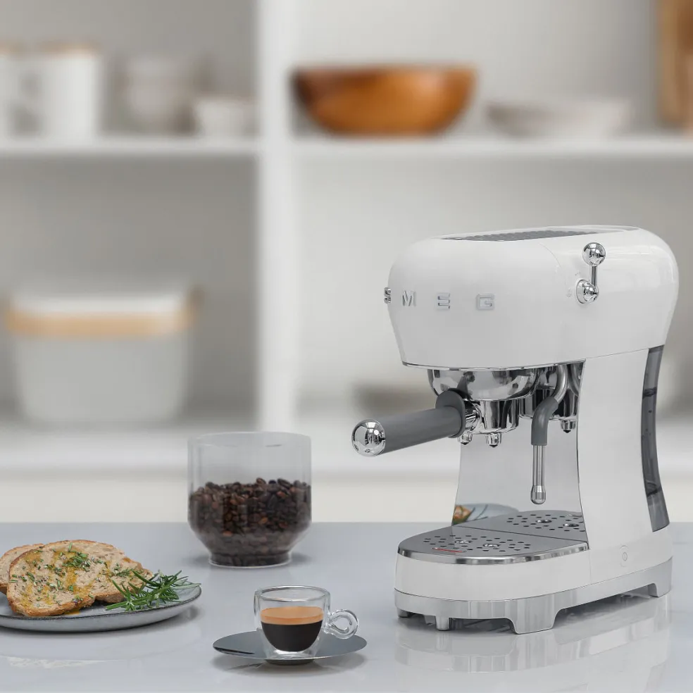 Cafetera Expresso 50' Style SMEG