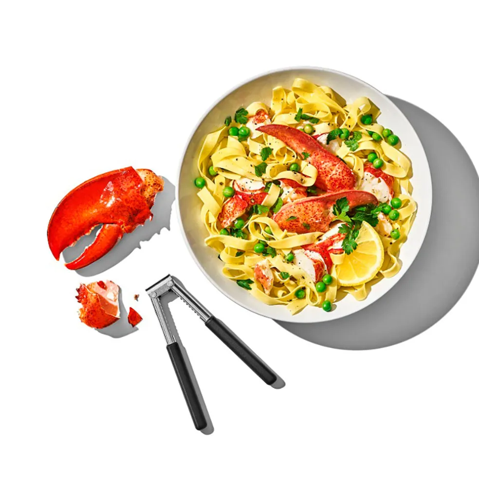 Cascanueces y utensilio para mariscos OXO