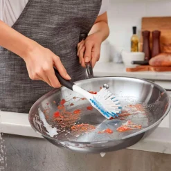 Cepillo para platos OXO