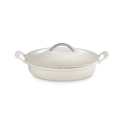 Cocotte baja tipo cacerola de hierro fundido Modern Heritage Le Creuset