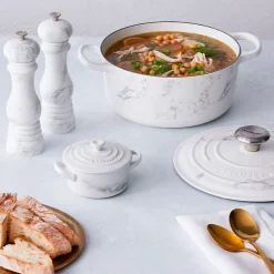 Cocotte de hierro White Marble Le Creuset (Edición Limitada)