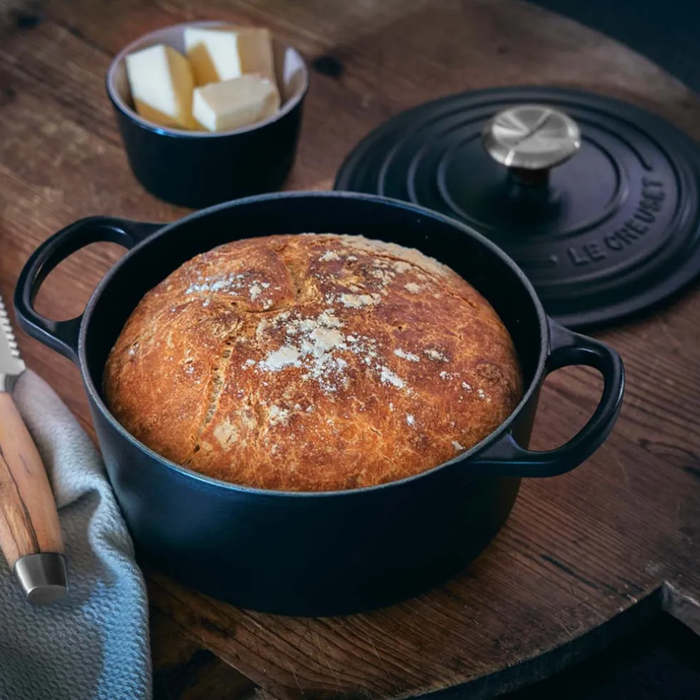 Cocotte redonda baja Signature Le Creuset