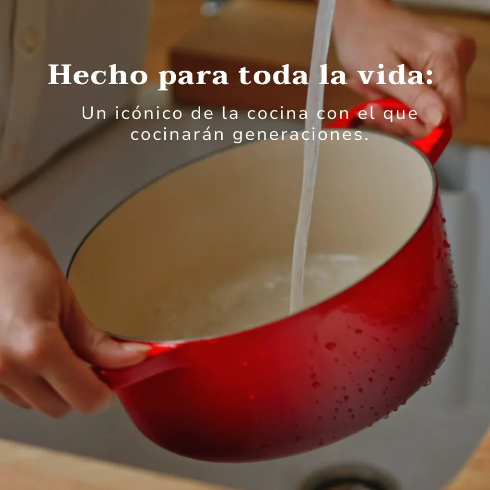 Cocotte redonda baja Signature Le Creuset