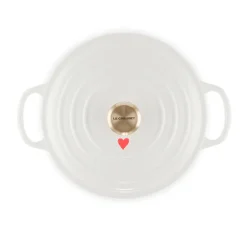 Cocotte redonda con corazones Le Creuset