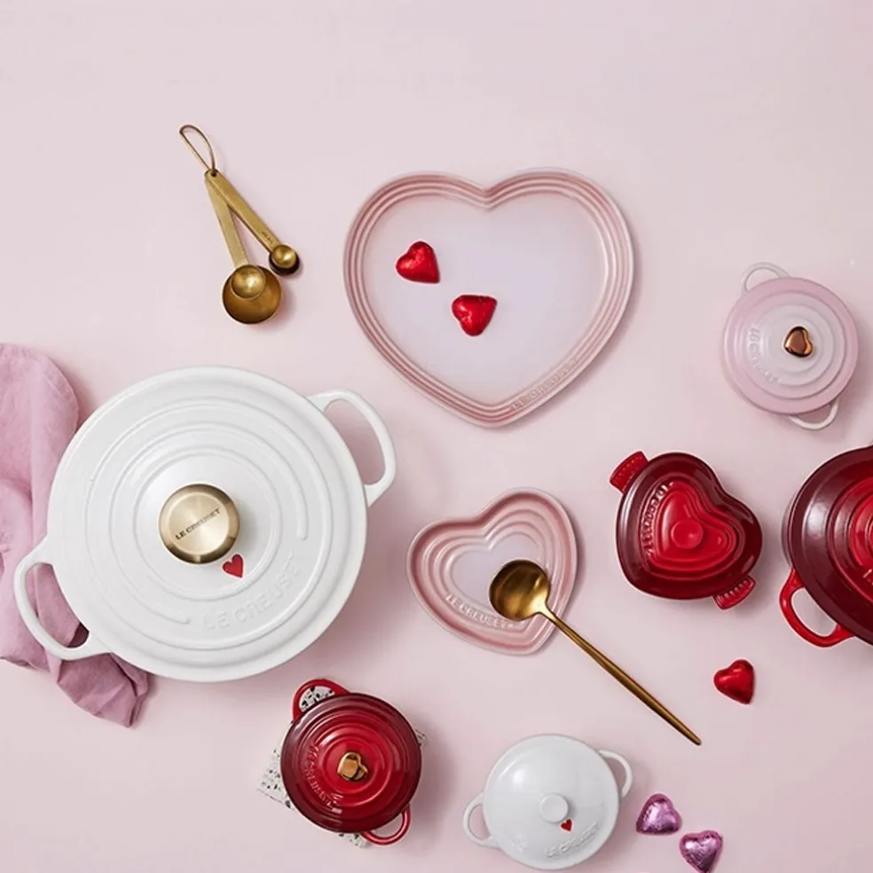 Cocotte redonda con corazones Le Creuset
