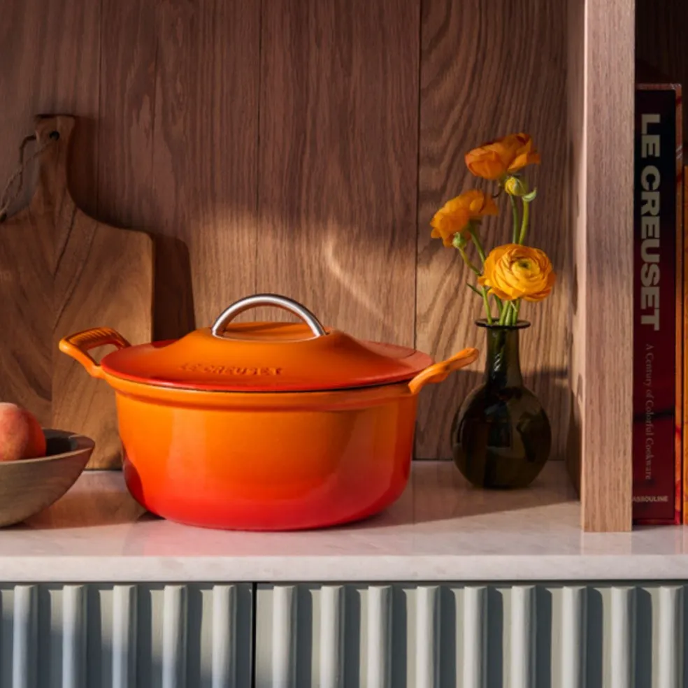 Cocotte redonda de hierro fundido Modern Heritage Le Creuset