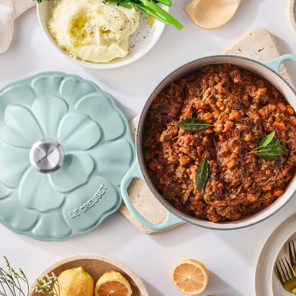 Cocotte redonda de hierro Pétalo Le Creuset