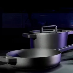 Conjunto de cocotte y sartén de hierro fundido Flavour WMF