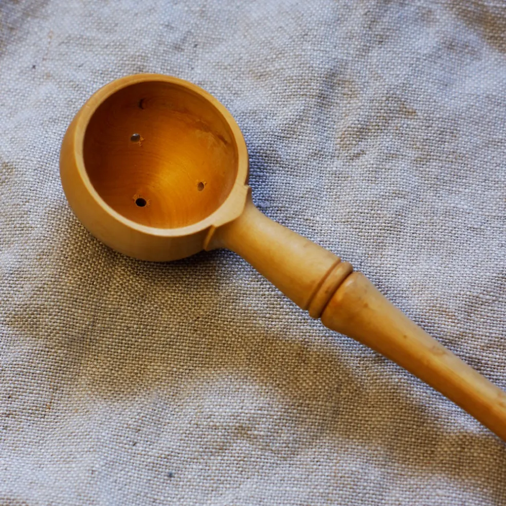 Cuchara de madera para aceitunas de Roger Orfevre