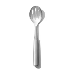 Cuchara perforada para servir Steel™ OXO