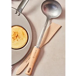Cucharón de acero inoxidable mango de madera De Buyer
