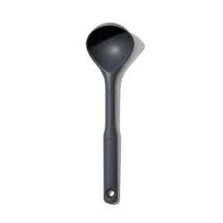 Cucharón de silicona OXO