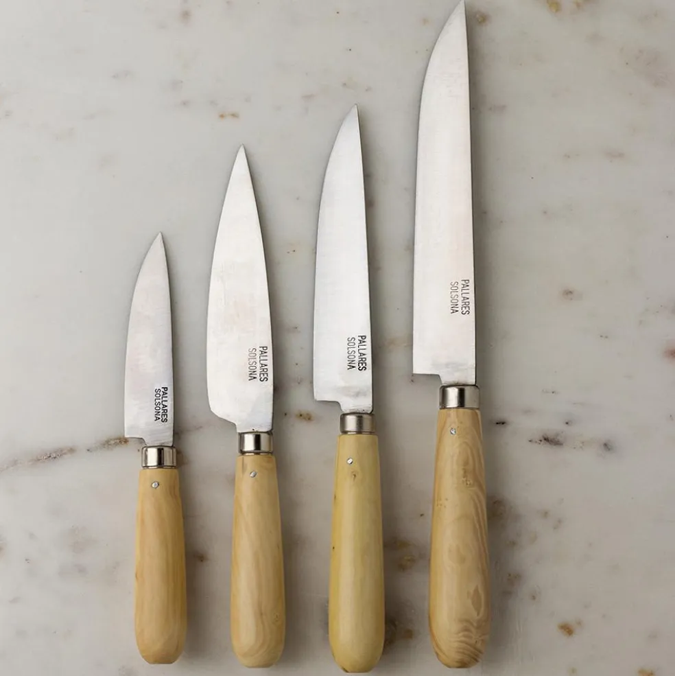 Cuchillo de cocina Pallarès de acero carbono con mango de boj