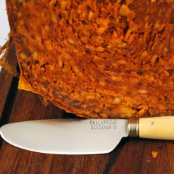 Cuchillo de mantequilla, paté y sobrasada Pallarès