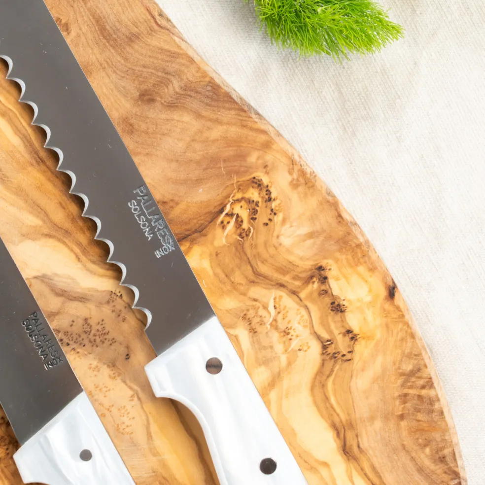 Cuchillo de pan Pallarès de acero inoxidable con mango de nácar