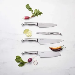 Cuchillos de acero Damasco con mango de acero Le Creuset
