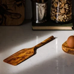 Espátula ancha de madera de olivo Selbrae