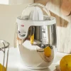 Exprimidor de acero inoxidable Alessi