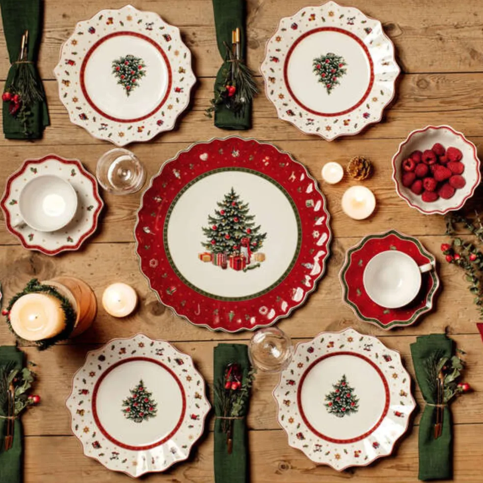 Fuente grande de Navidad de porcelana para servir Toy's Fantasy Villeroy & Boch