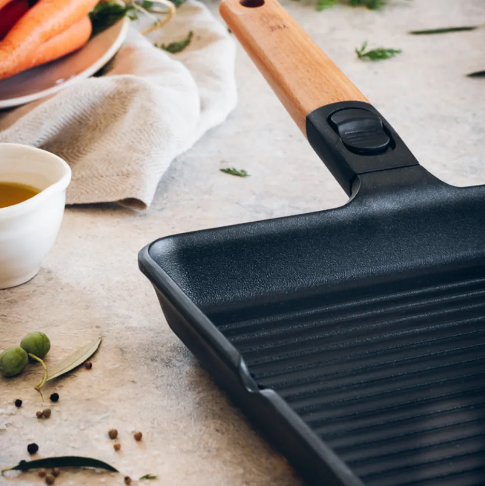 Grill antiadherente con rayas y mango madera desmontable Market BRA