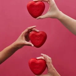 Molde 6 bizcochos corazón con mensaje Le Creuset