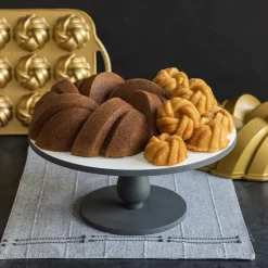 Molde Braided Bundtlette Pan Nordic Ware 75º Aniversario
