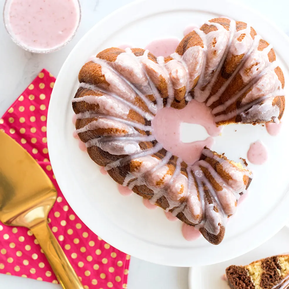 Molde corazón Elegant Heart Bundt Nordic Ware