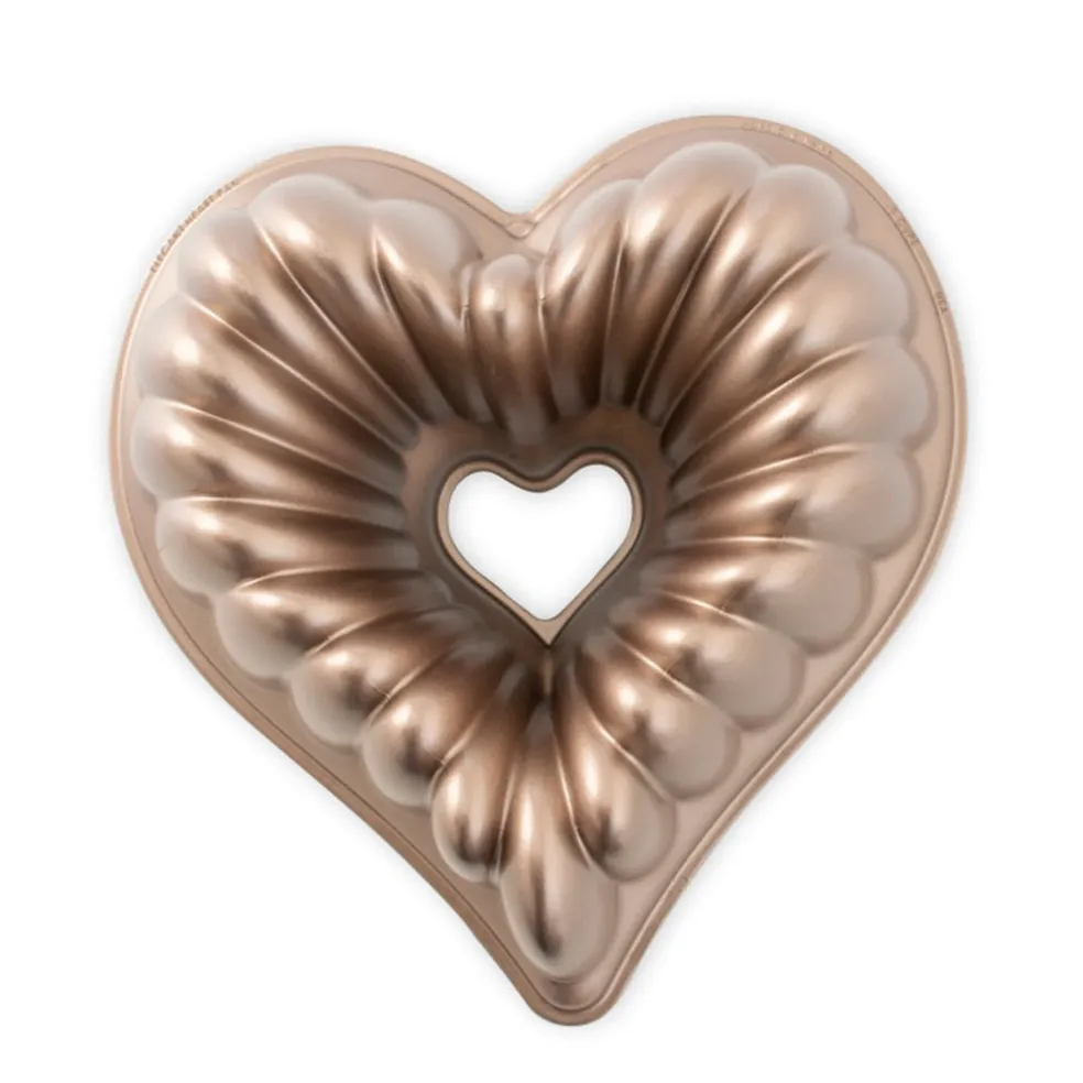 Molde corazón Elegant Heart Bundt Nordic Ware