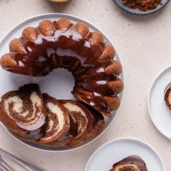 Molde de aluminio Elegant Party Bundt Nordic Ware