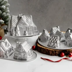 Molde Gingerbread House Duet Nordic Ware