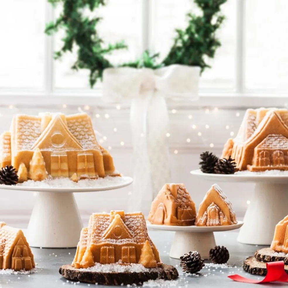Molde Gingerbread House Duet Nordic Ware