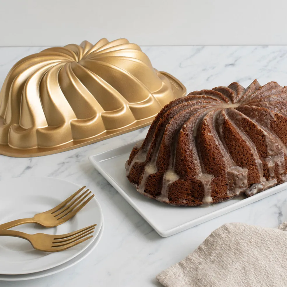 Molde Pirouette Loaf Pan Nordic Ware