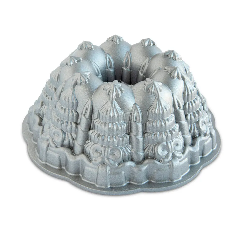 Molde Very Merry plateado Bundt Nordic Ware