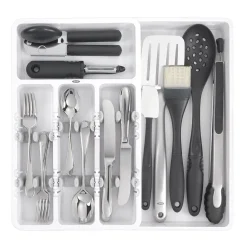 Organizador de cubiertos extensible OXO