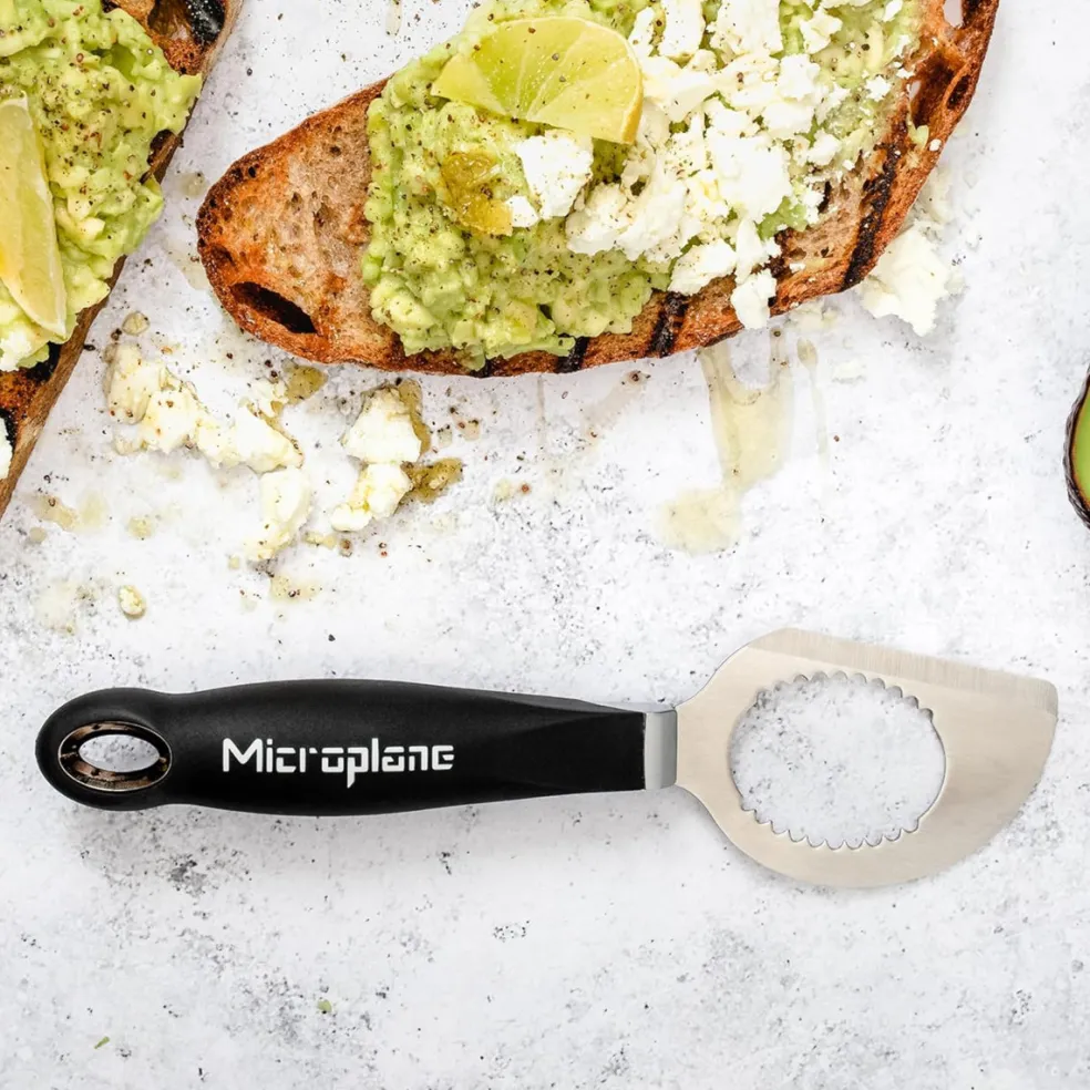 Pack amantes del aguacate: Abridor de aguacates Microplane + Tapas Food Huggers