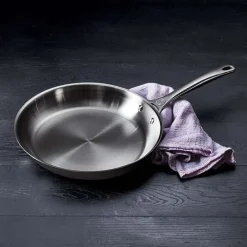 Pack parrilla de hierro y sartén acero inoxidable Le Creuset