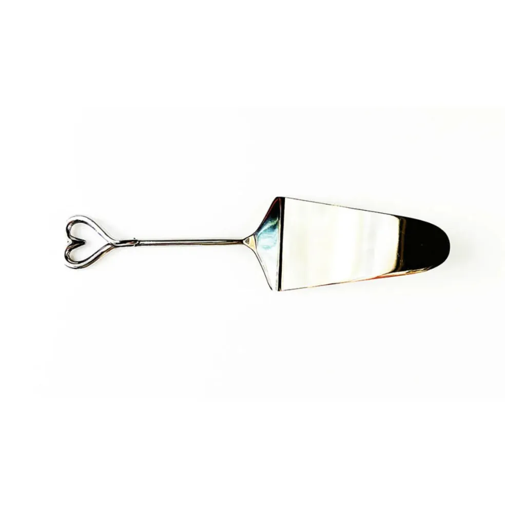 Pala para servir pasteles de inox con mango corazón Selbrae